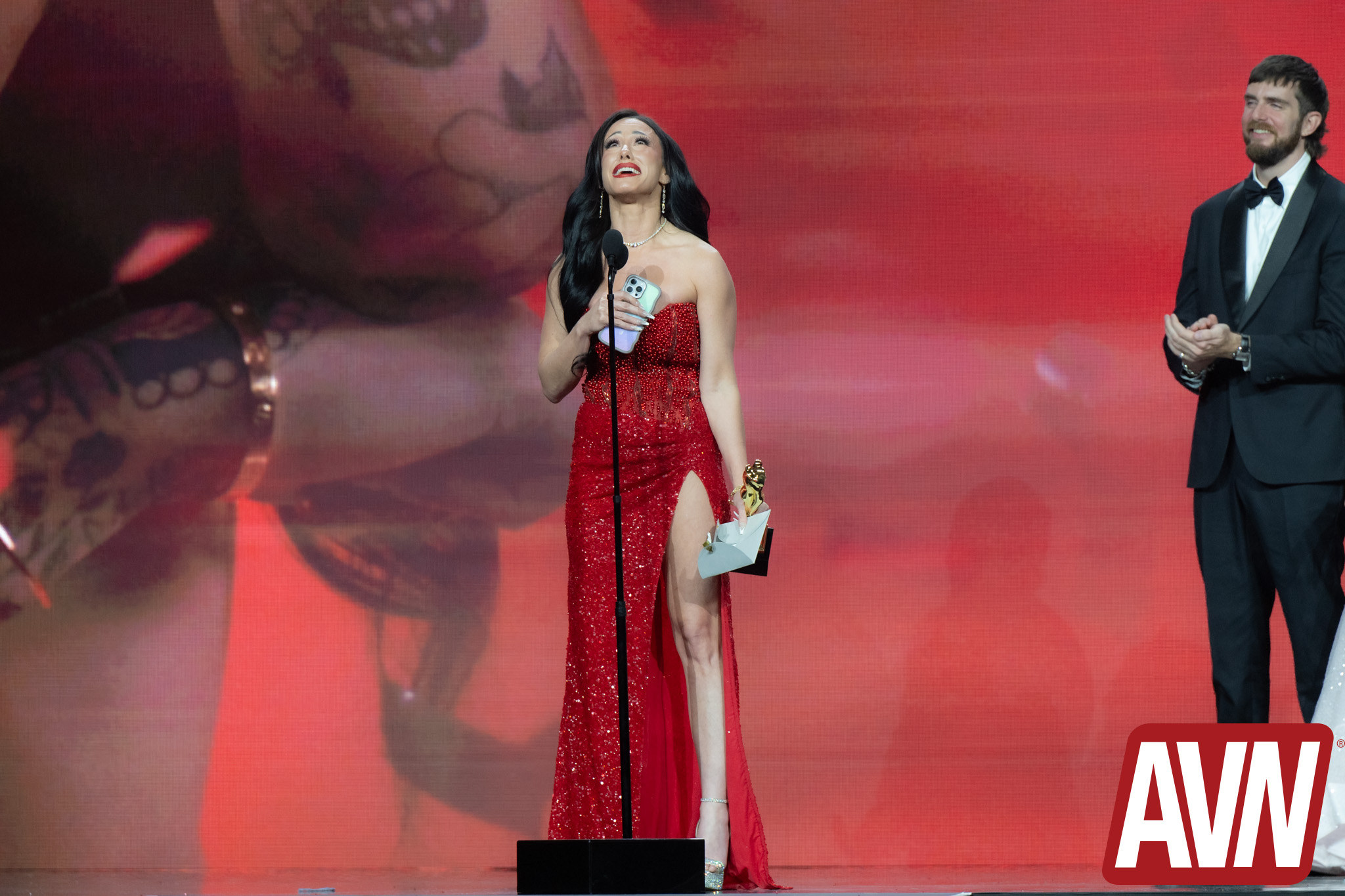 JenWhiteLookingUp.jpg Image