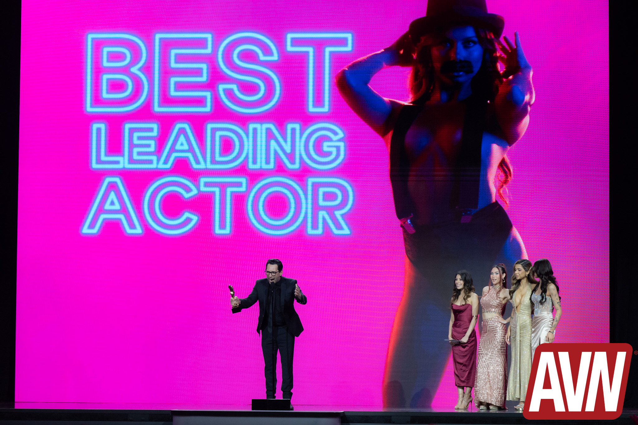 TommyPistolStage.jpg Image